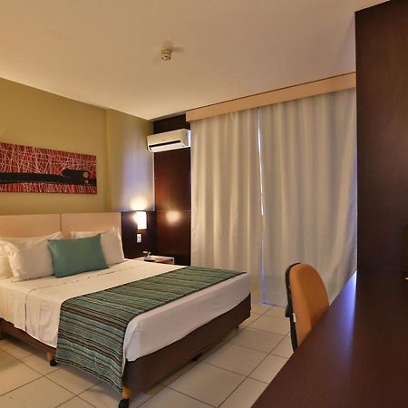 Comfort Hotel Goiania Exterior photo