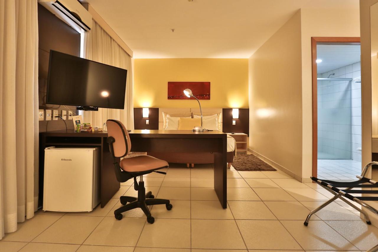 Comfort Hotel Goiania Exterior photo