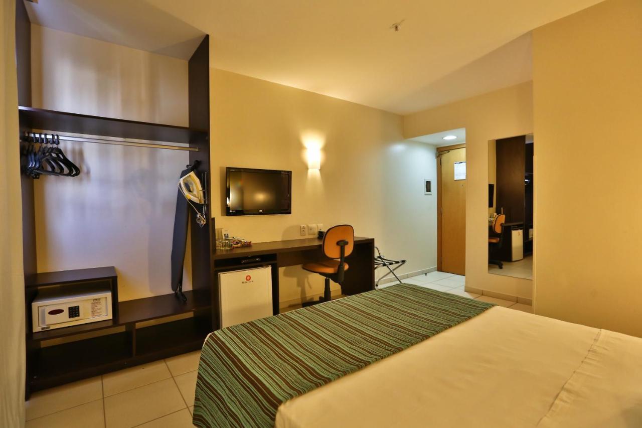 Comfort Hotel Goiania Exterior photo