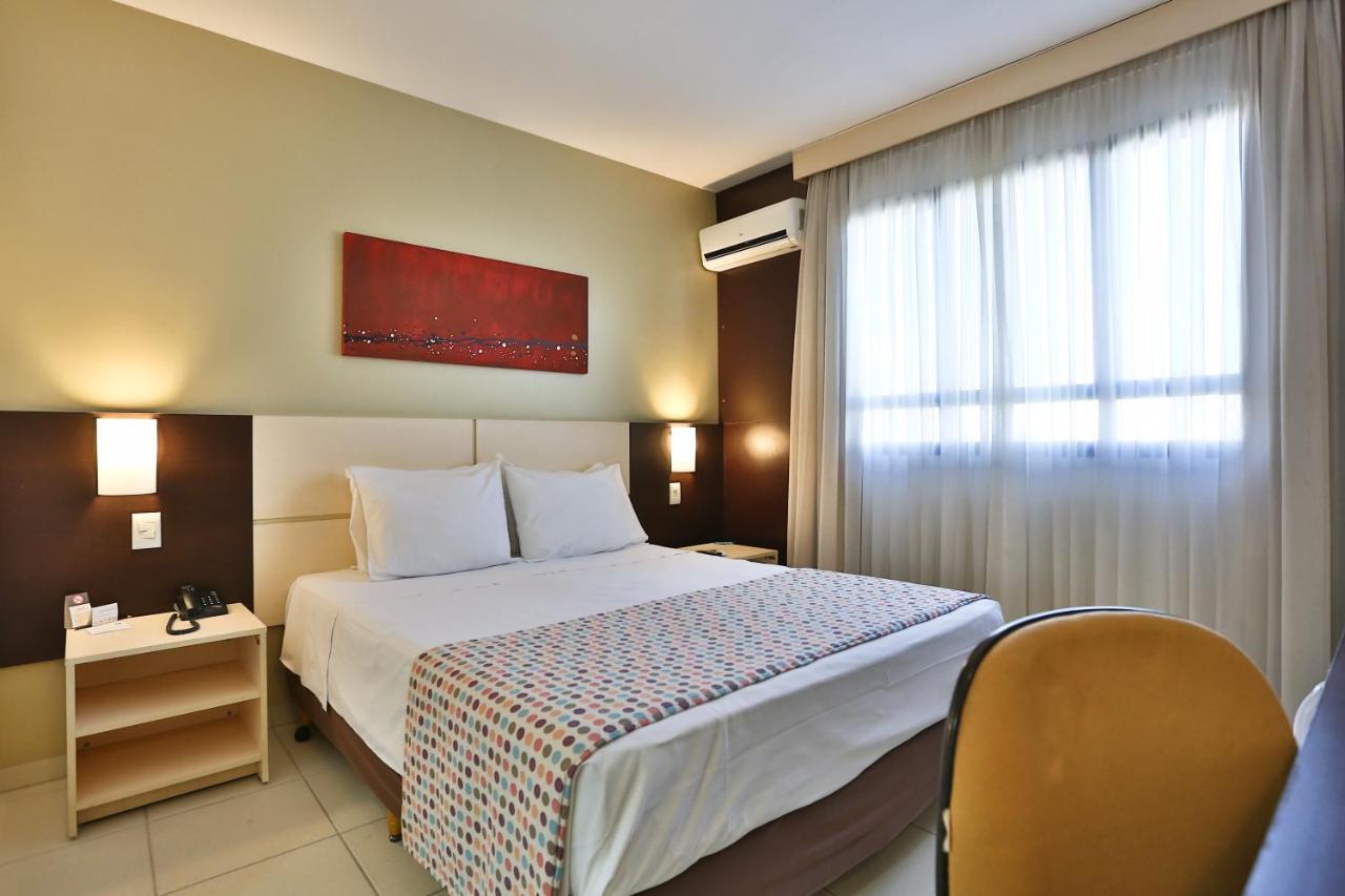 Comfort Hotel Goiania Exterior photo