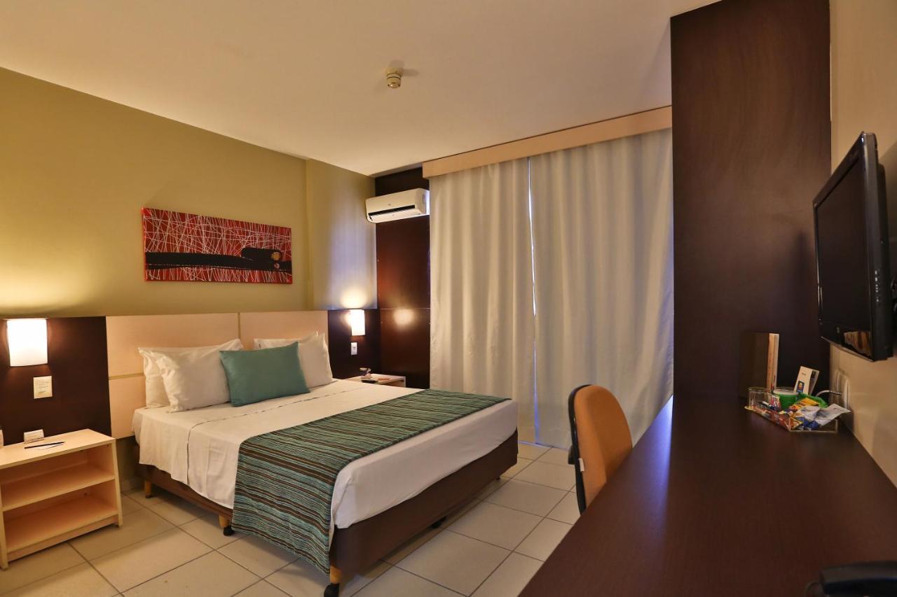 Comfort Hotel Goiania Exterior photo