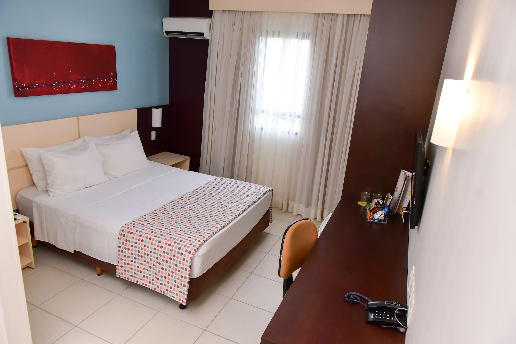 Comfort Hotel Goiania Exterior photo