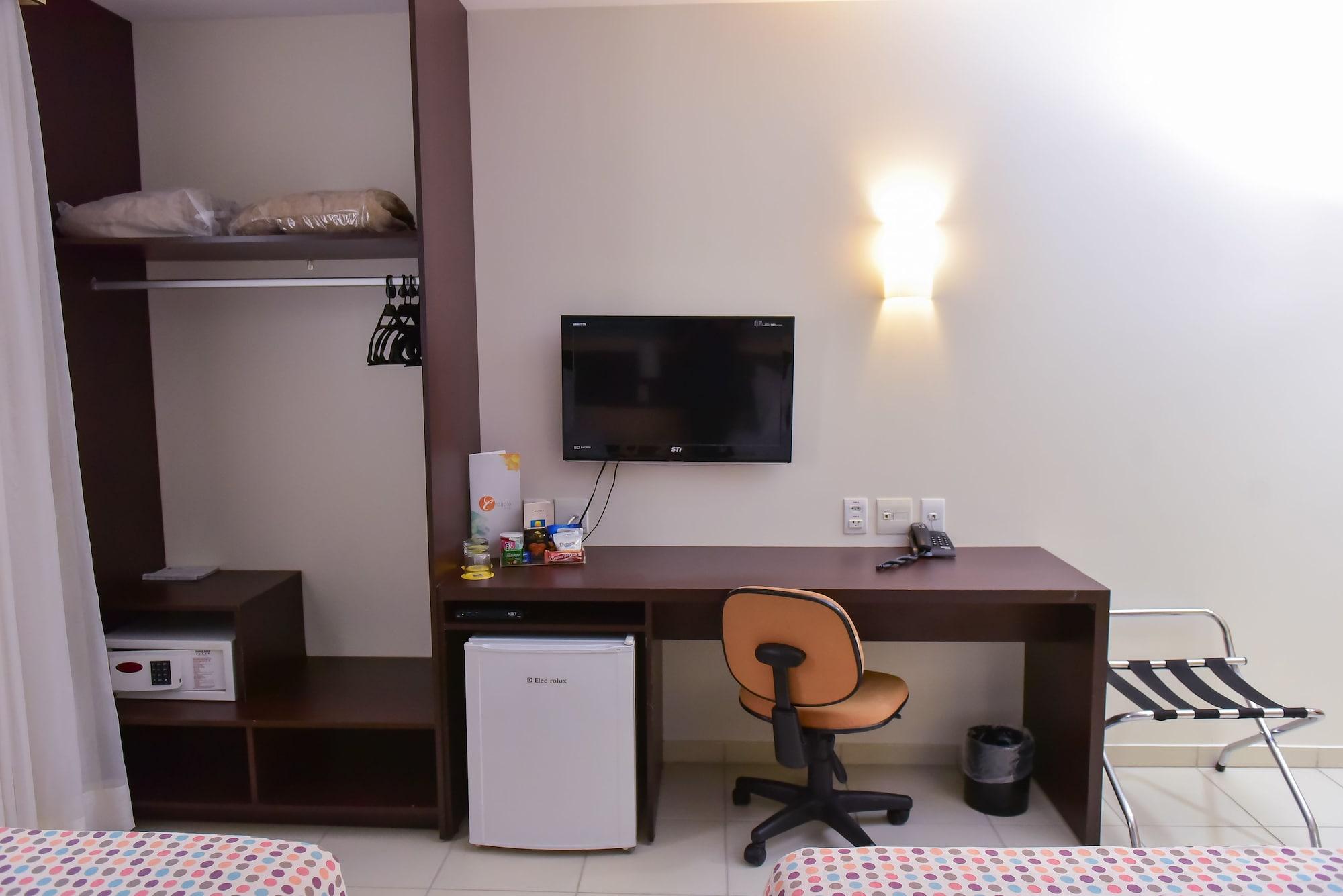 Comfort Hotel Goiania Exterior photo